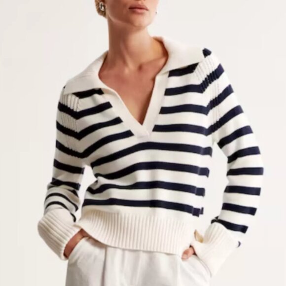 Abercrombie & Fitch Sweaters - Abercrombie Striped Notch-Neck Sweater Size XS